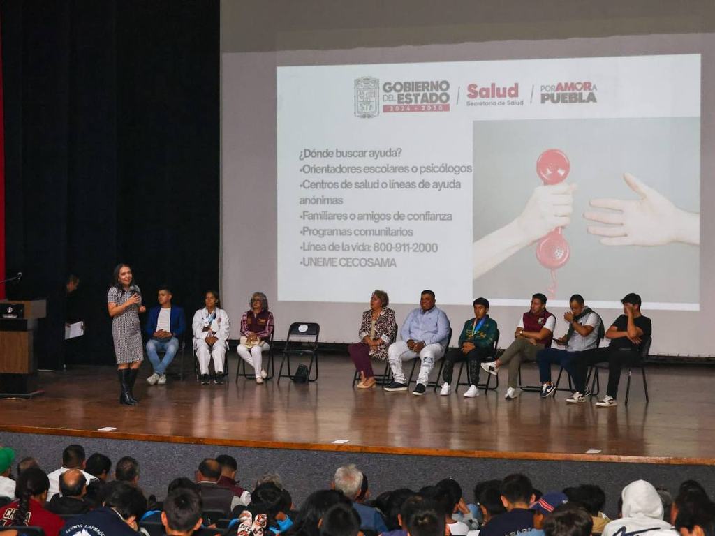 Encabeza Gaby “La Bonita” Sánchez el Primer Foro de Prevención de Adicciones en San Pedro Cholula