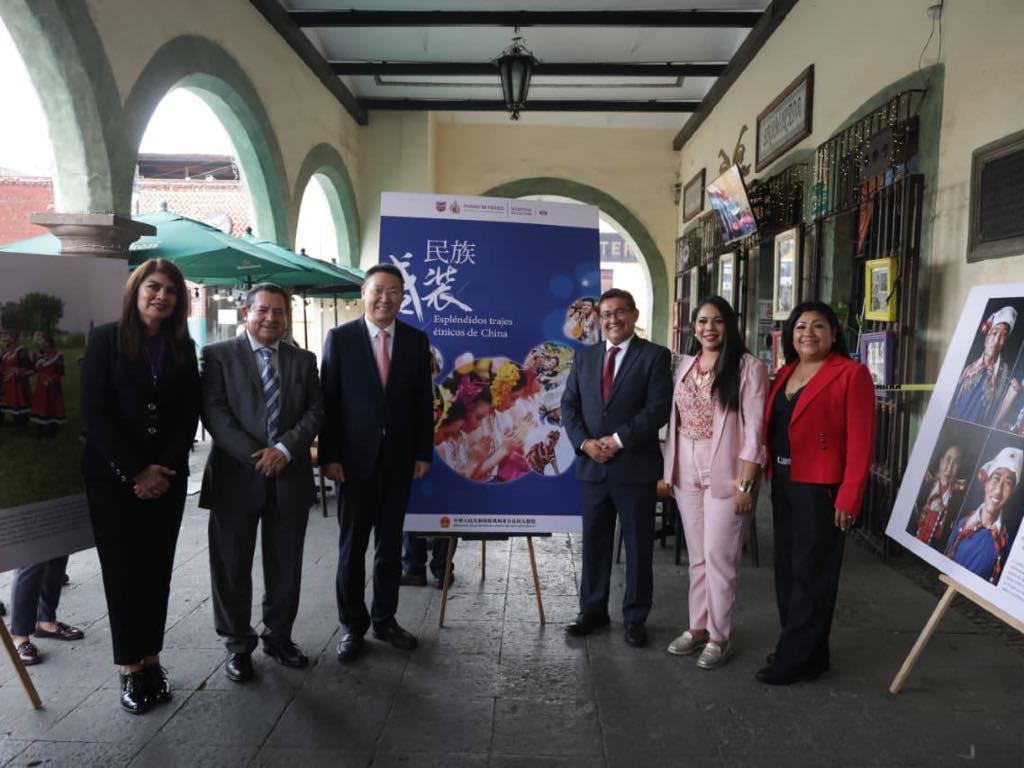 Congreso del Estado refrenda lazos culturales entre Puebla y China con exposición fotográfica en Cholula