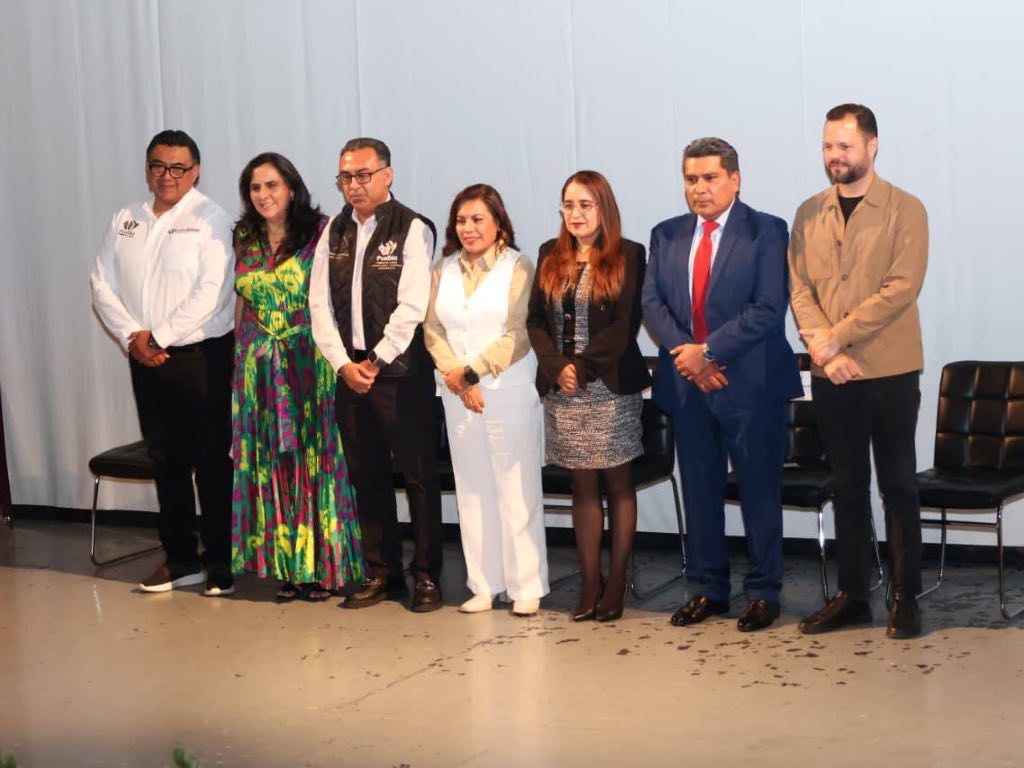 Reciben capacitación contra corrupción 400 personas servidoras públicas en Puebla