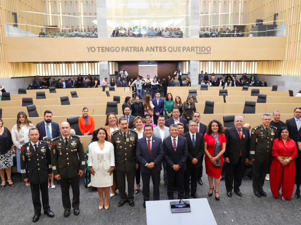 Entregan Presea General Ignacio Zaragoza por el servicio, la lealtad y el amor a Puebla