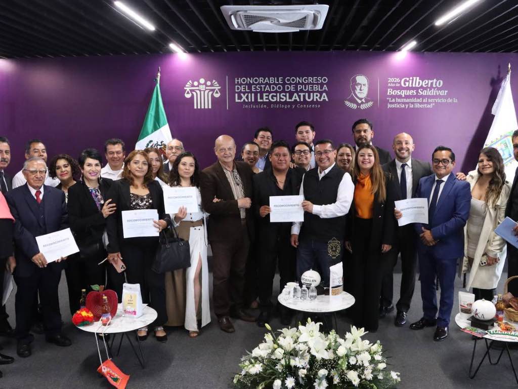Congreso de Puebla reconoce a Guías de Turistas que cumplieron con la certificación NOM-08