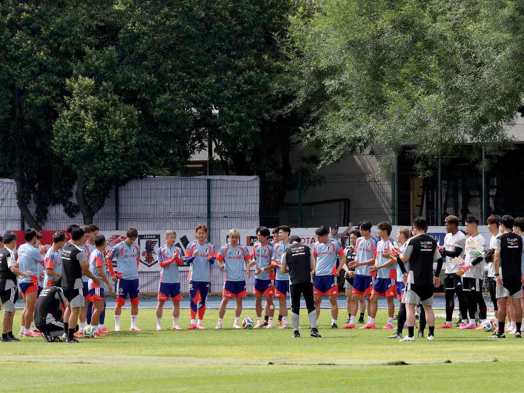Japón entrena en instalaciones de Rayados de Monterrey en medio de críticas por el estado de las canchas