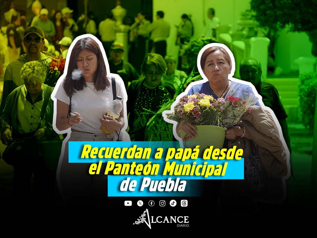 Familias viven el Día del Padre en el Panteón Municipal de Puebla