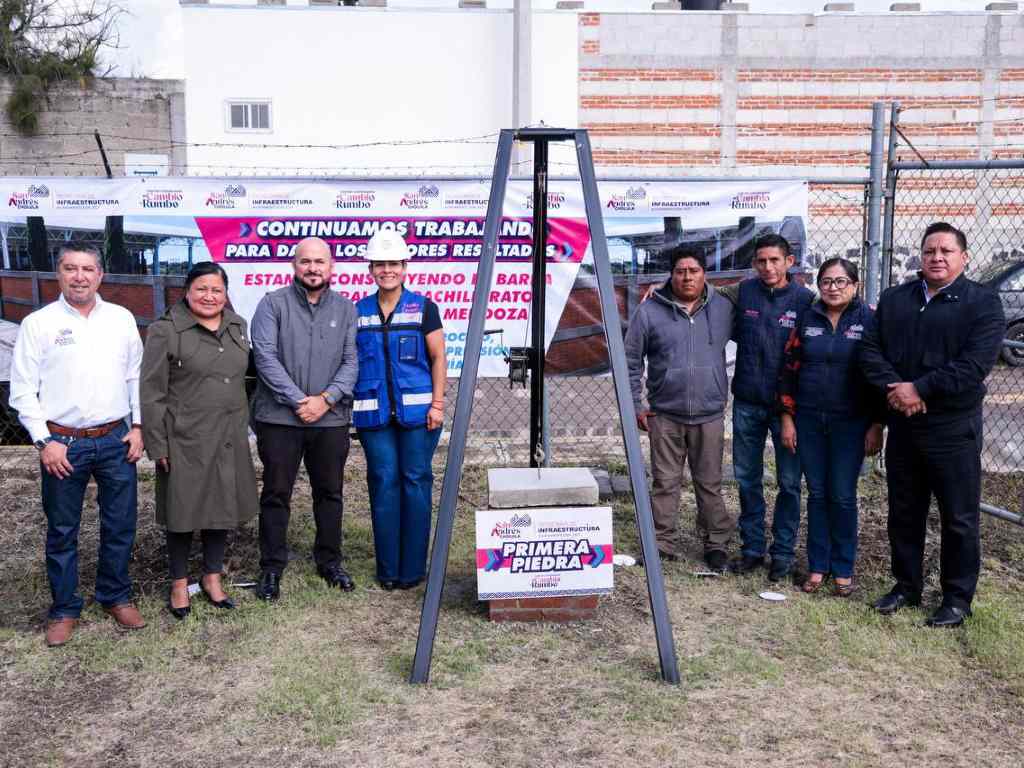Inicia construcción de barda perimetral en bachillerato de San Francisco Acatepec