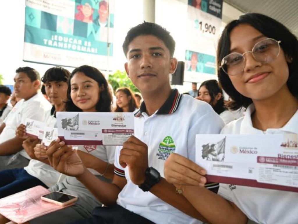 Benefician Becas para el Bienestar a 12.8 millones de estudiantes  
