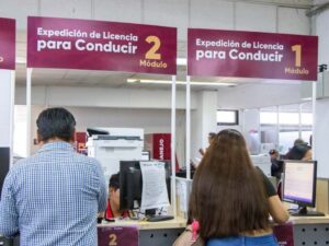 Presenta gobierno estatal guía de estudio para obtención de licencias de conducir