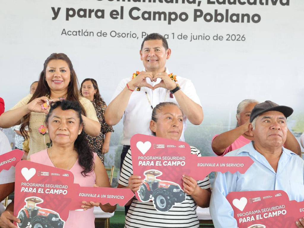 Entregan apoyos para el campo en la microrregión 23 de Puebla