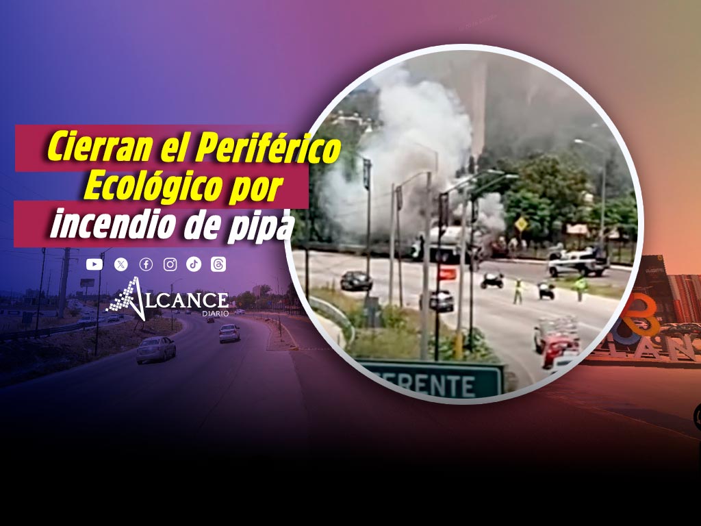 Se incendia pipa en el Periférico Ecológico de Puebla; cierran la circulación y colapsa el tránsito