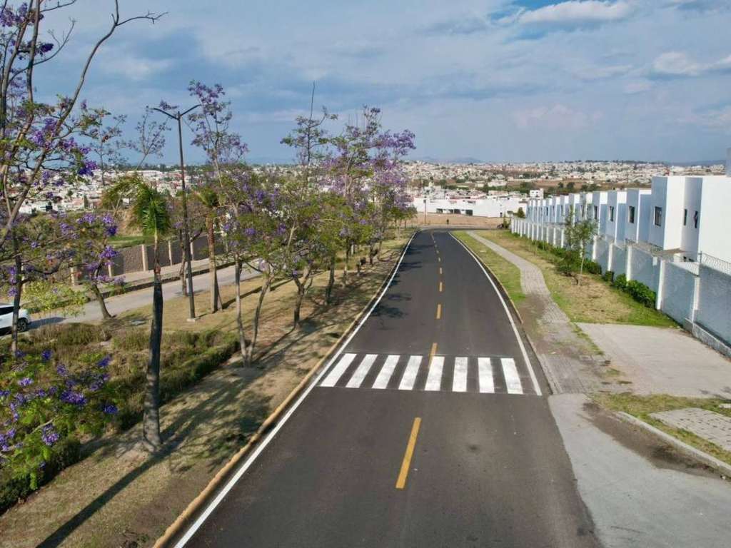La restauración del camino a la 11 sur es señal del progreso de Ocoyucan