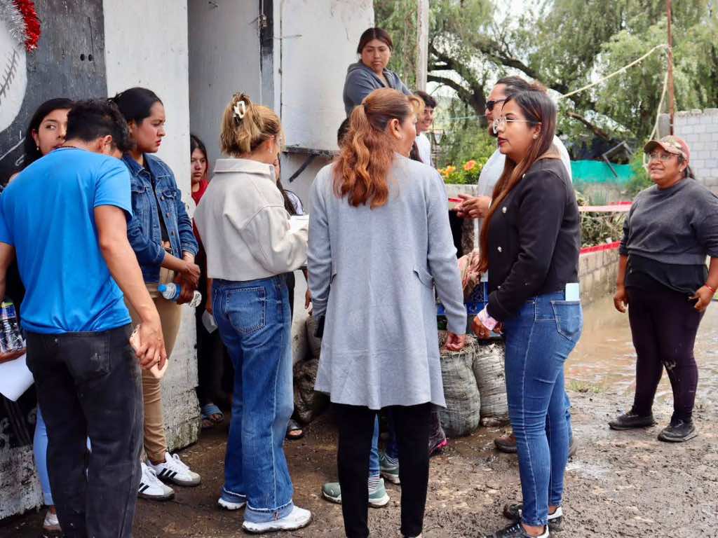 Brinda apoyo DIF de Ocoyucan a habtiantes de la colonia Humberto Vidal