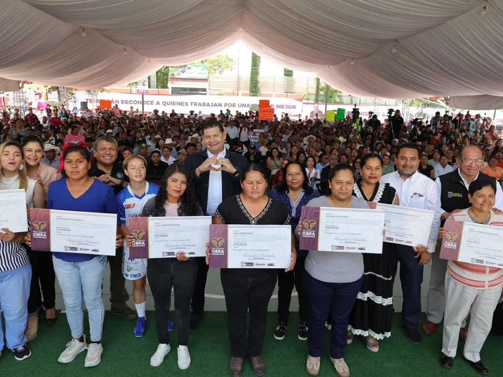 Gobierno estatal destina más recursos al campo y obra comunitaria en Tehuacán