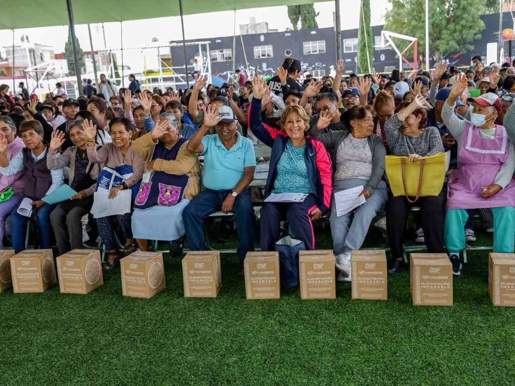 Entrega Pepe Chedraui más de 7 mil despensas en Romero Vargas