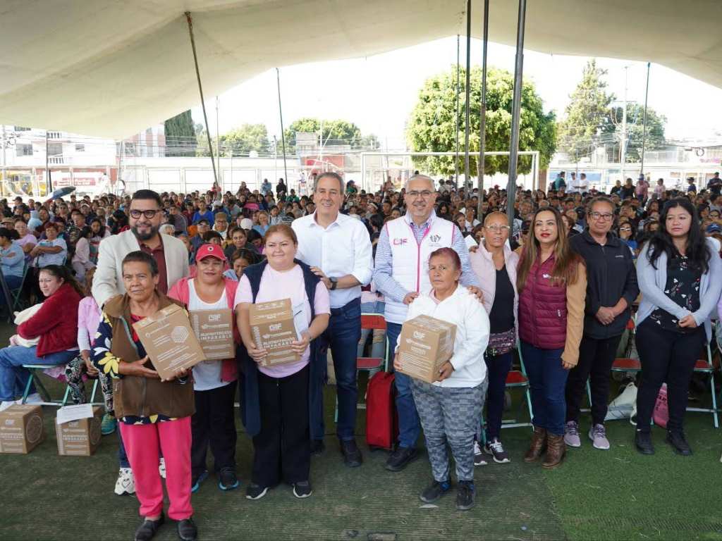 Entregan el programa "Alimentación Imparable" en San Jerónimo Caleras y Lomas de San Miguel