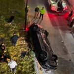 Camioneta choca contra barrera y cae a Paso Deprimido de Lomas III; PC Ocoyucan atiende siniestro