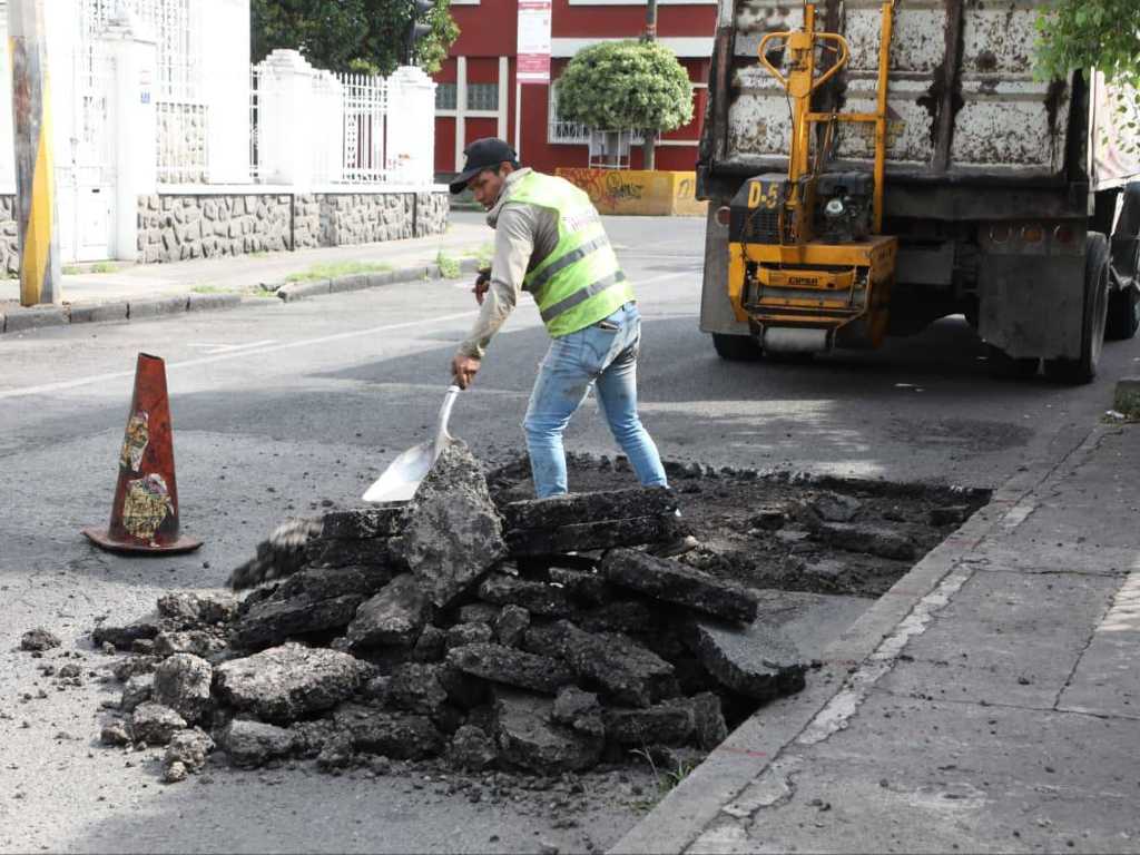 Atienden casi 434 mil afectaciones en calles con Bacheando Puebla