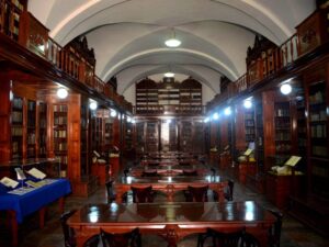 Alberga la Biblioteca José María Lafragua tesoros con mas de seiscientos años de historia