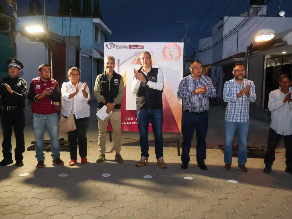 Con Puebla Brilla, modernizan alumbrado en Jardines de San José