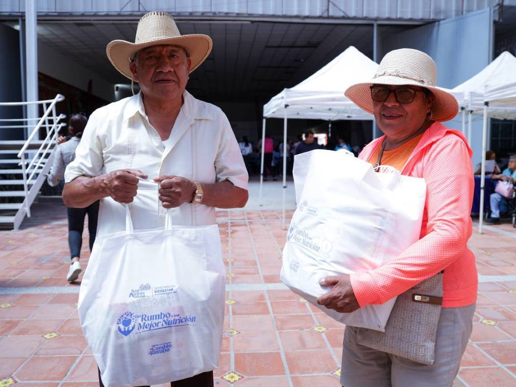 Entregan en San Andrés Cholula el programa “Con Rumbo a una Mejor Nutrición”