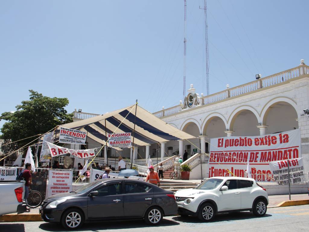 Congreso definirá perfiles para Concejo Municipal de Acatlán; descartan a Vega Rayet