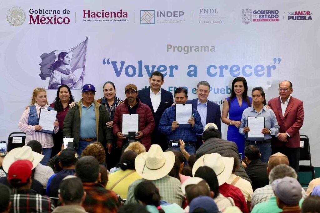 "Volver a Crecer" libera deudas y protege el patrimonio de mil 115 familias en Puebla