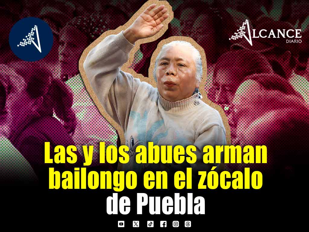 Celebran el Día del Abue con baile y activación física en el Zócalo de Puebla