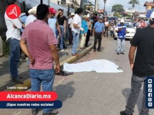 Manifestación en Huauchinango termina en tragedia; motociclista muere tras chocar con un lazo