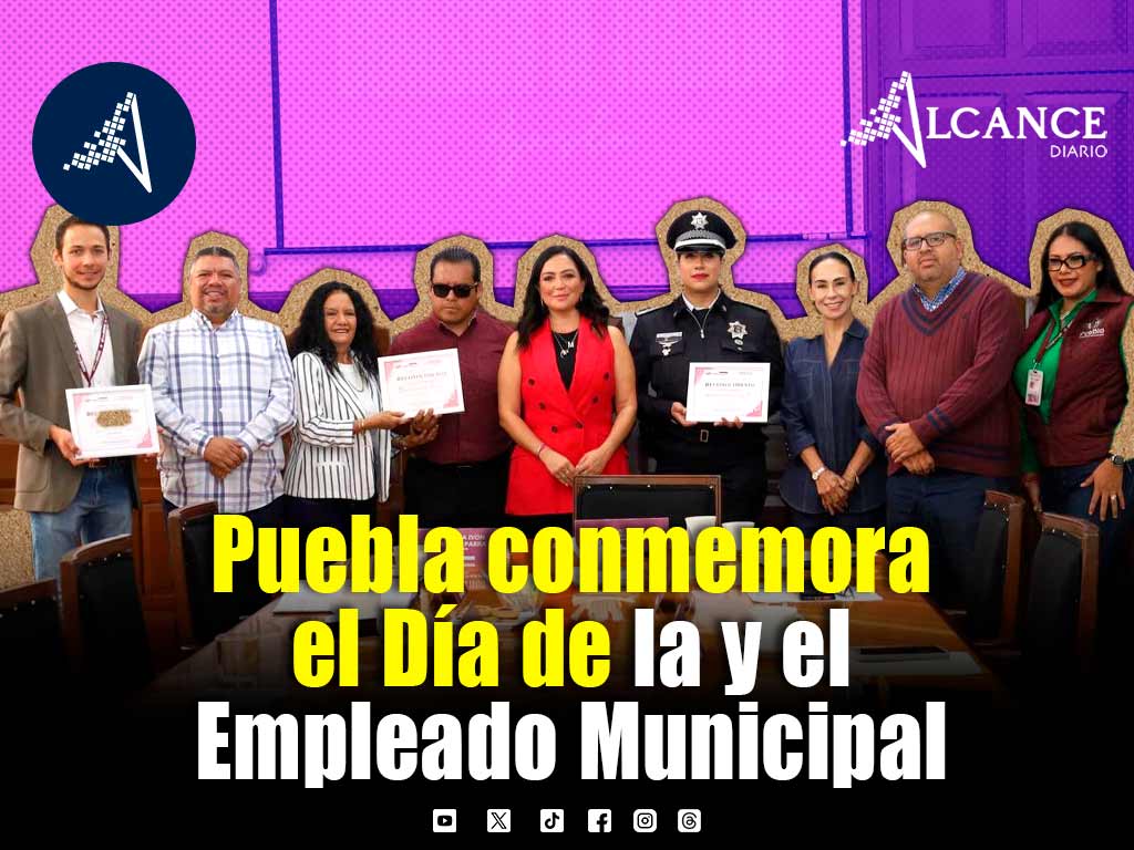 Cabildo de Puebla reconoce a trabajadores por su trayectoria en el “Día del Empleado Municipal”