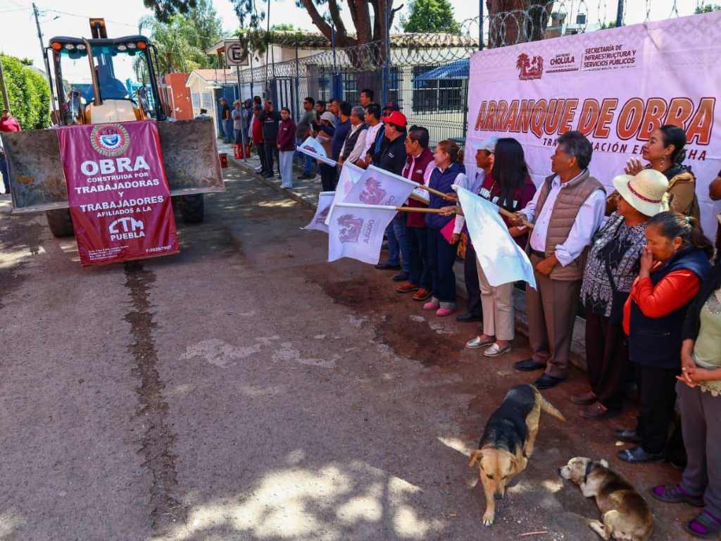 San Pedro Cholula rehabilita calle Iturbide para mejorar movilidad en San Agustín Calvario