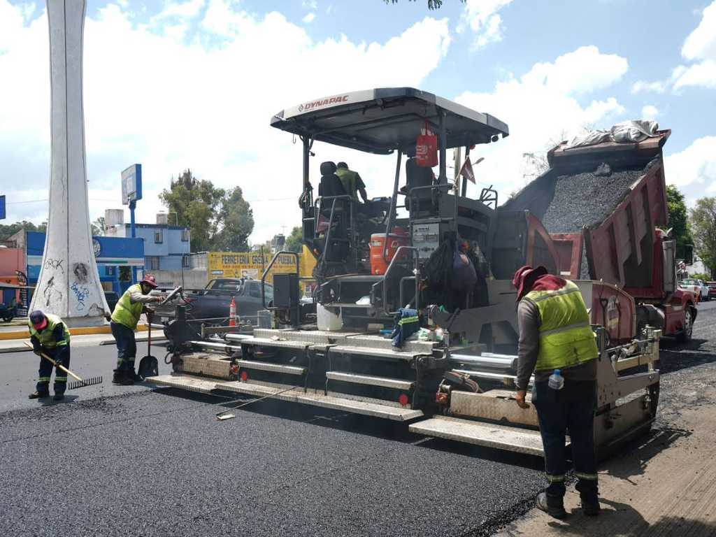 Supervisa Pepe Chedraui trabajos del Tren Capitalino de Pavimentación en bulevar 5 de Mayo