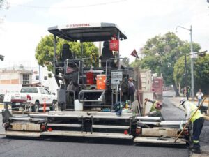 Analizan planes de infraestructura vial e inversión en las calles de Puebla Capital