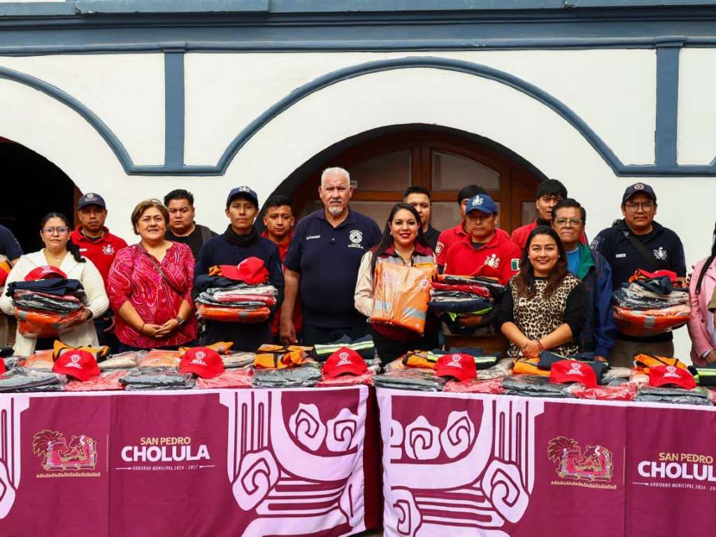 Reconocen labor del cuerpo de Bomberos de San Pedro Cholula