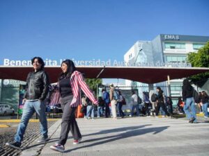 Jóvenes que no ingresaron a la BUAP podrán elegir entre 15 mil espacios públicos