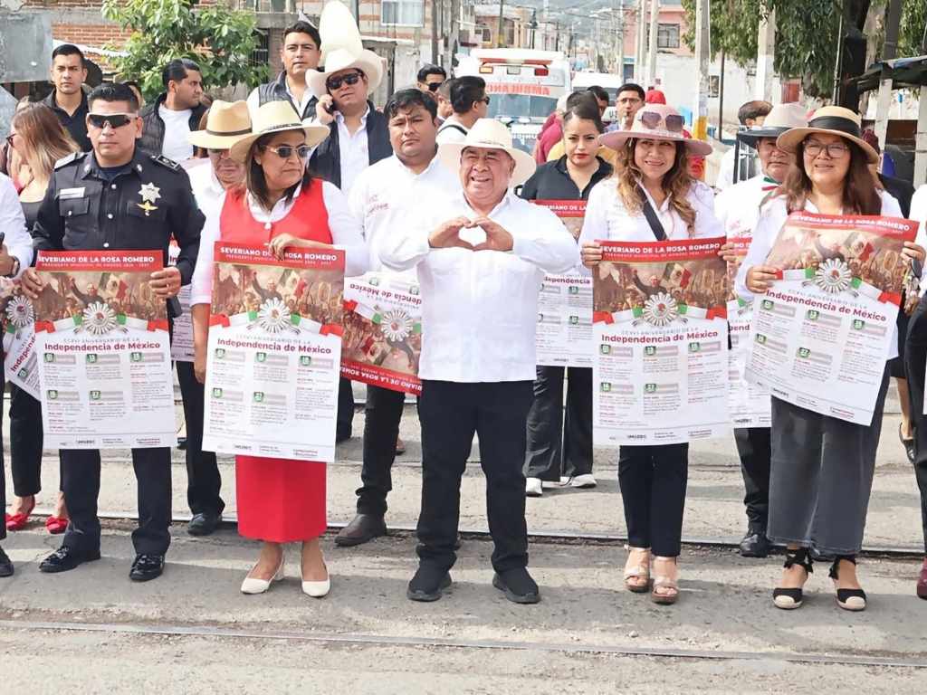 Amozoc inicia el Mes Patrio con ceremonia y colocación del Bando Solemne