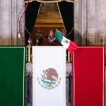 Claudia Sheinbaum da Grito de Independencia con homenaje a pueblos originarios y migrantes