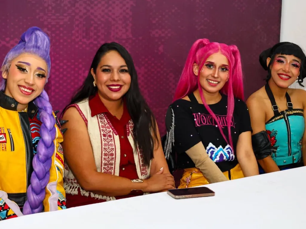 Disfrutan miles de niñas y niños del tributo a Las Guerreras K-Pop en la Feria Milenaria de Cholula