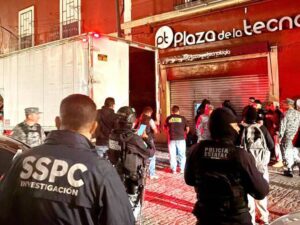 Aseguran 14 locales de la Plaza de la Tecnología en operativo federal y estatal