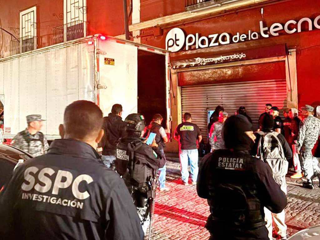 Aseguran 14 locales de la Plaza de la Tecnología en operativo federal y estatal