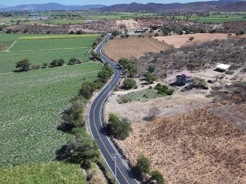 Rehabilitan carretera Izúcar-Los Limones con inversión de 43.2 mdp