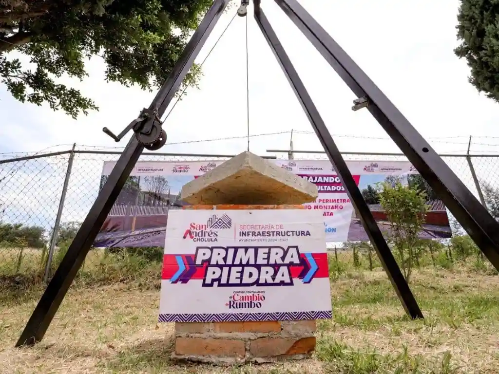 Arranca construcción de barda perimetral de Telesecundaria Otilio Montaño en San Andrés Cholula