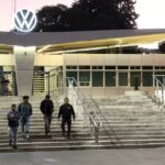 Volkswagen Puebla dejará en baja temporal a 611 trabajadores; serán recontratados en 2027